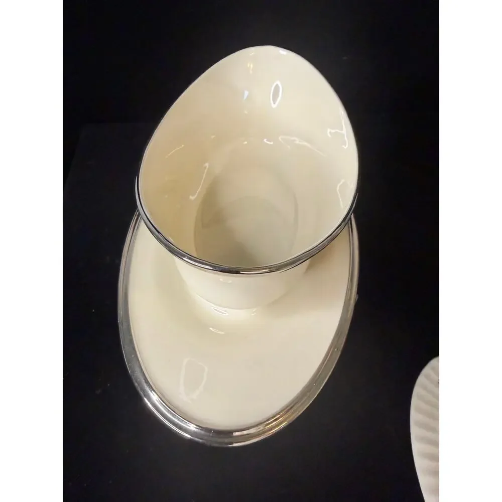 Lenox Solitair Gravy boat with attached plate USA Platinum